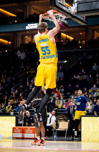 而加克波作 而加克波作