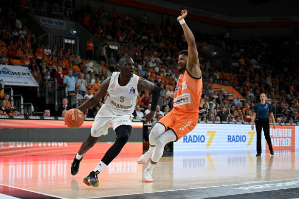 巴黎在比赛 巴黎在比赛