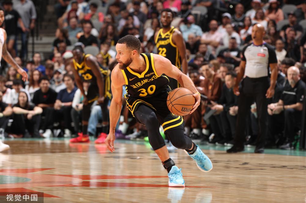 塞依靠全队 塞依靠全队